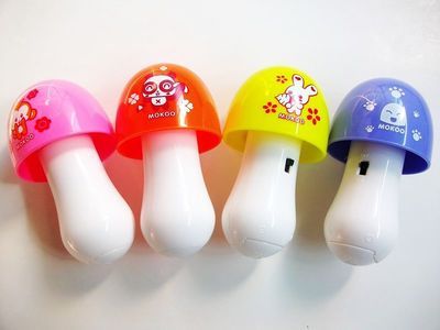 七彩蘑菇迷你風扇 夏日清涼與時尚的完美結合